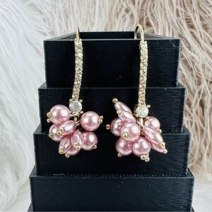 Beautiful vintage light lavender cha-cha cluster pierced earrings